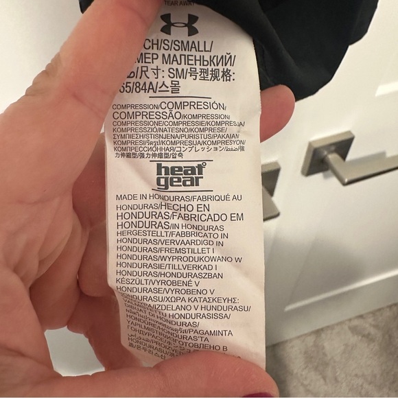 Under Armour X Star Wars Compression T-shirt Size Small Darth Vader - Picture 7 of 8